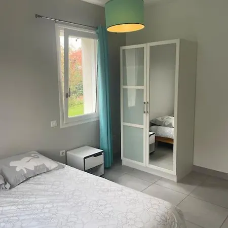 Appartement Bleu Lagon-t2 En Rdc Proche Centre Avec Terrasse Labellise Pmr *