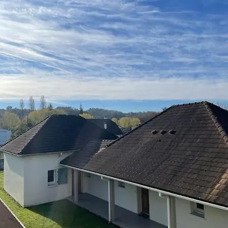 Bleu Lagon-t2 En Rdc Proche Centre Avec Terrasse Labellise Pmr Appartement Salies-de-Béarn